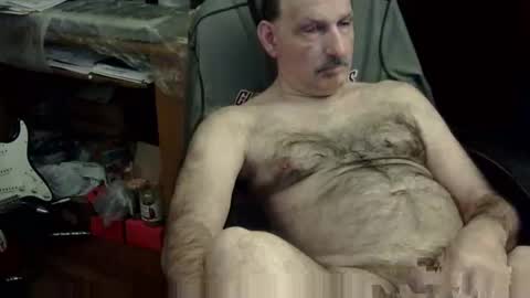 loades182025 online show from 11-24-25, 04:56