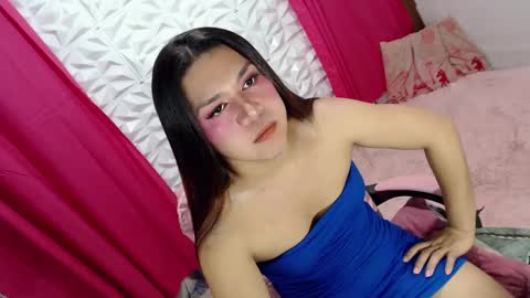 Snapshot of lobotara69 chatting on 12-11-24, 02:30 Thea online show from 12-11-24, 02:30