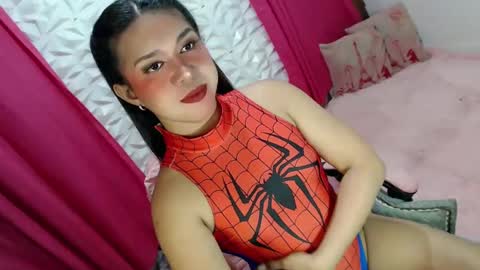Snapshot of lobotara69 chatting on 01-11-25, 11:02 Thea online show from 01-11-25, 11:02