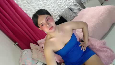 Snapshot of lobotara69 chatting on 03-08-25, 12:00 Thea online show from 03-08-25, 12:00
