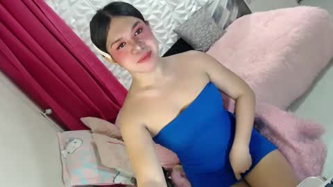 Snapshot of lobotara69 chatting on 03-09-25, 09:14 Thea online show from 03-09-25, 09:14