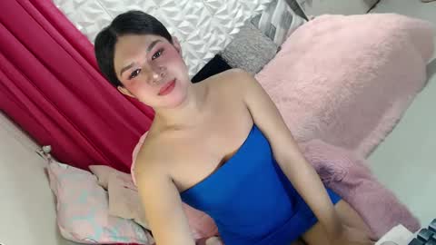 Snapshot of lobotara69 chatting on 03-12-25, 05:57 Thea online show from 03-12-25, 05:57