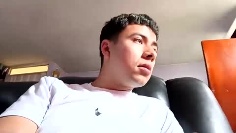 Snapshot of lof_ly08 chatting on 03-05-25, 06:12 lof_ly08 online show from 03-05-25, 06:12