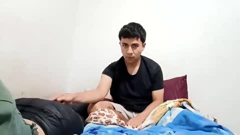 Snapshot of lof_ly08 chatting on 03-07-25, 02:57 lof_ly08 online show from 03-07-25, 02:57