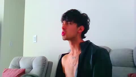 Snapshot of logaan_grey chatting on 01-05-25, 04:06 logaan_grey online show from 01-05-25, 04:06