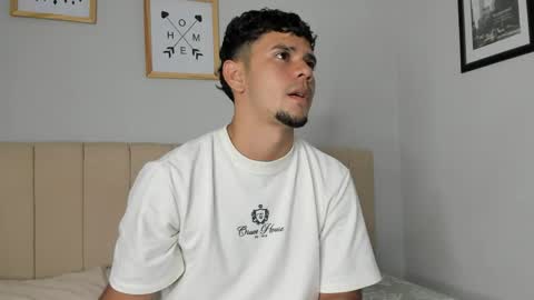 Snapshot of logan_9_ chatting on 05-16-26, 04:42 logan online show from 05-16-26, 04:42