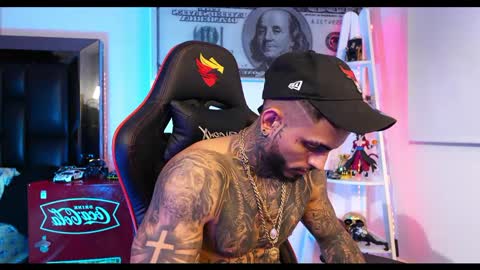 logan_hugh8 online show from 02-28-25, 07:48