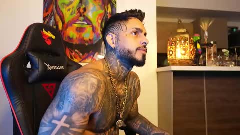 logan_hugh8 online show from 10-07-25, 05:26