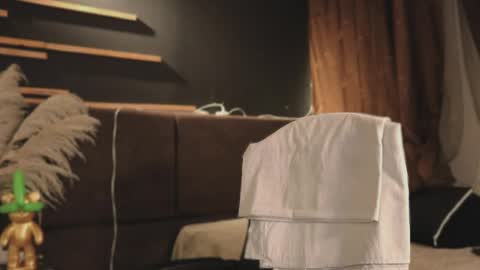 logan_varela online show from 01-30-25, 04:27