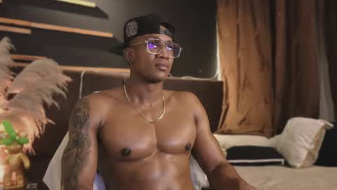 logan_varela online show from 01-31-25, 01:43