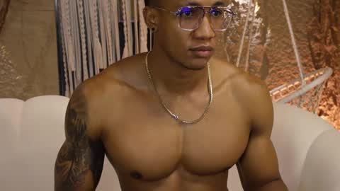 logan_varela online show from 09-10-25, 02:50