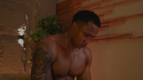 logan_varela online show from 10-21-25, 11:05