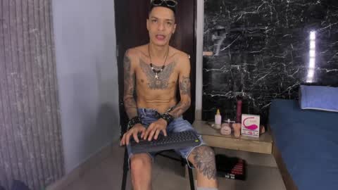 Snapshot of logan_wollff chatting on 04-07-26, 07:58 logan_wollff online show from 04-07-26, 07:58