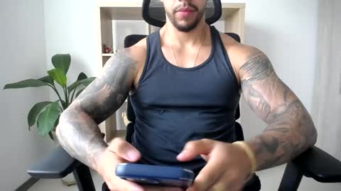Logan Wolfp online show from 05-07-26, 10:37