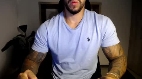 Logan Wolfp online show from 05-18-26, 04:18