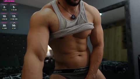 Snapshot of loganmartinx chatting on 10-23-25, 09:13 loganmartinx online show from 10-23-25, 09:13