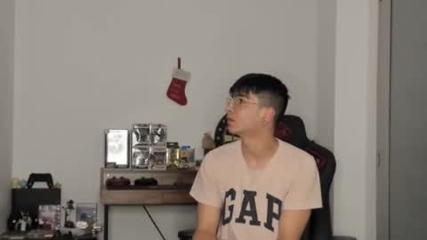 Logan online show from 02-17-25, 07:47