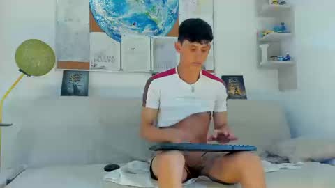 Snapshot of loganoficialx chatting on 03-12-26, 08:04 loganoficialx online show from 03-12-26, 08:04