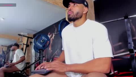 Snapshot of logansimmons chatting on 09-11-25, 03:06 U can call me Logan online show from 09-11-25, 03:06