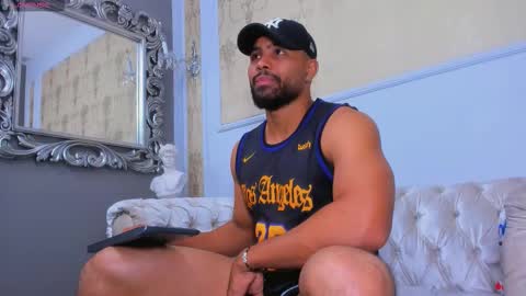 Snapshot of logansimmons chatting on 09-22-25, 02:35 U can call me Logan online show from 09-22-25, 02:35