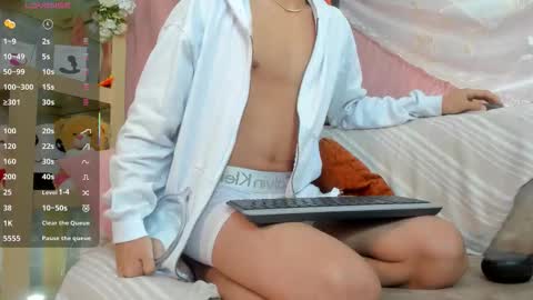 logantwink18 online show from 03-14-26, 11:48