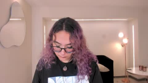Snapshot of loiseharper chatting on 05-16-26, 07:45 Loise online show from 05-16-26, 07:45