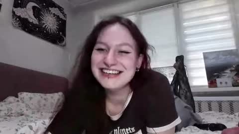 Snapshot of loiselovetto chatting on 07-31-26, 04:06 loiselovetto online show from 07-31-26, 04:06