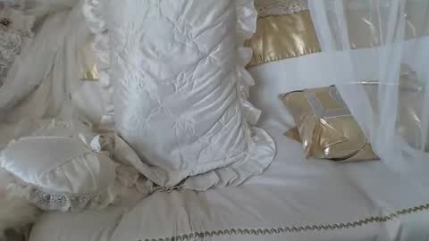 Lilu online show from 11-02-25, 06:16