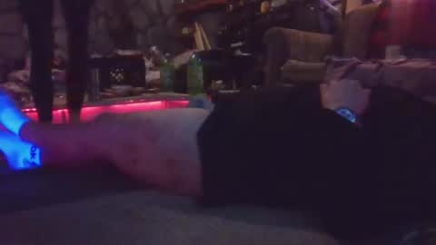 Snapshot of loki180 chatting on 11-10-25, 12:37 Sean online show from 11-10-25, 12:37