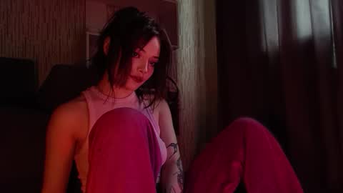 lola online show from 03-25-26, 07:14