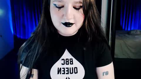 Lola Chi online show from 12-16-25, 03:33