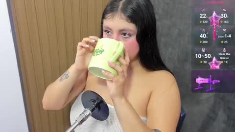 lola online show from 09-11-25, 11:43