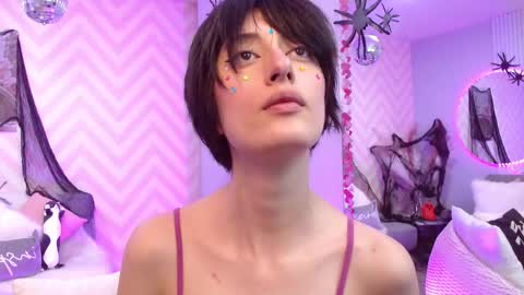 Snapshot of lola_creamy chatting on 10-16-25, 02:40 Lola online show from 10-16-25, 02:40