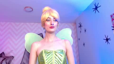 Snapshot of lola_creamy chatting on 10-20-25, 04:18 Lola online show from 10-20-25, 04:18