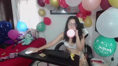 lola_fiery online show from 12-04-24, 07:45