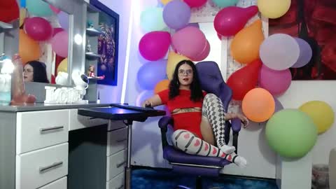 lola_fiery online show from 09-26-25, 08:13
