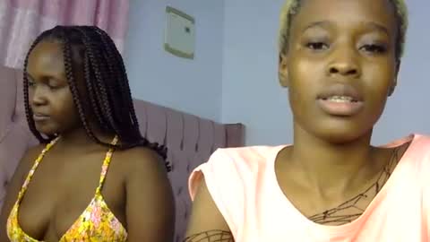 Snapshot of lola_seventy chatting on 07-19-26, 08:34 Lola online show from 07-19-26, 08:34