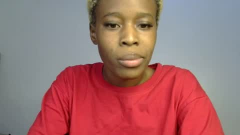 Snapshot of lola_seventy chatting on 07-23-26, 10:46 Lola online show from 07-23-26, 10:46
