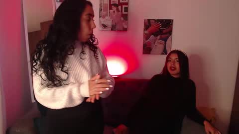 lolaandcamille online show from 02-25-25, 01:50