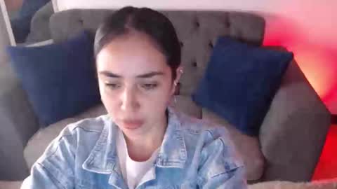 lolaandcamille online show from 03-04-25, 01:17