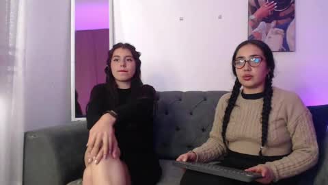 lolaandcamille online show from 03-06-25, 07:21