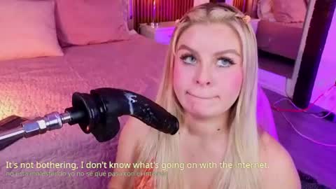 Snapshot of lolaangellx chatting on 07-27-26, 09:11 Lola Angel online show from 07-27-26, 09:11