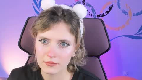 Snapshot of lolaasmus chatting on 12-28-24, 02:10 I consider myself the god Loki but life just calls me LOL online show from 12-28-24, 02:10