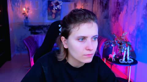 Snapshot of lolaasmus chatting on 12-31-24, 06:59 I consider myself the god Loki but life just calls me LOL online show from 12-31-24, 06:59