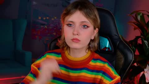 Snapshot of lolaasmus chatting on 01-15-25, 08:09 I consider myself the god Loki but life just calls me LOL online show from 01-15-25, 08:09