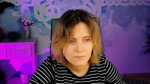 Snapshot of lolaasmus chatting on 01-31-25, 08:11 I consider myself the god Loki but life just calls me LOL online show from 01-31-25, 08:11