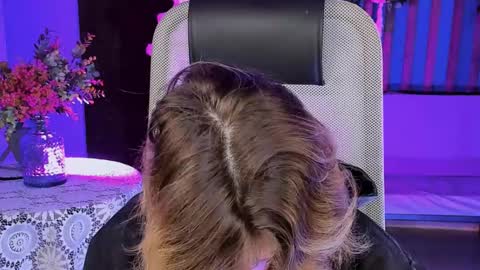 Snapshot of lolaasmus chatting on 02-12-25, 07:55 I consider myself the god Loki but life just calls me LOL online show from 02-12-25, 07:55