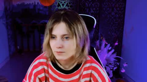 Snapshot of lolaasmus chatting on 02-15-25, 05:09 I consider myself the god Loki but life just calls me LOL online show from 02-15-25, 05:09