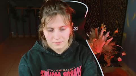 Snapshot of lolaasmus chatting on 02-18-25, 01:55 I consider myself the god Loki but life just calls me LOL online show from 02-18-25, 01:55