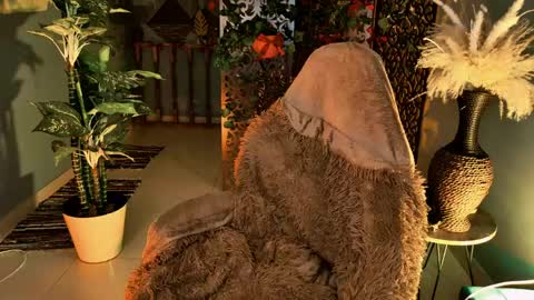 Snapshot of lolaasmus chatting on 03-28-26, 04:50 I consider myself the god Loki but life just calls me LOL online show from 03-28-26, 04:50